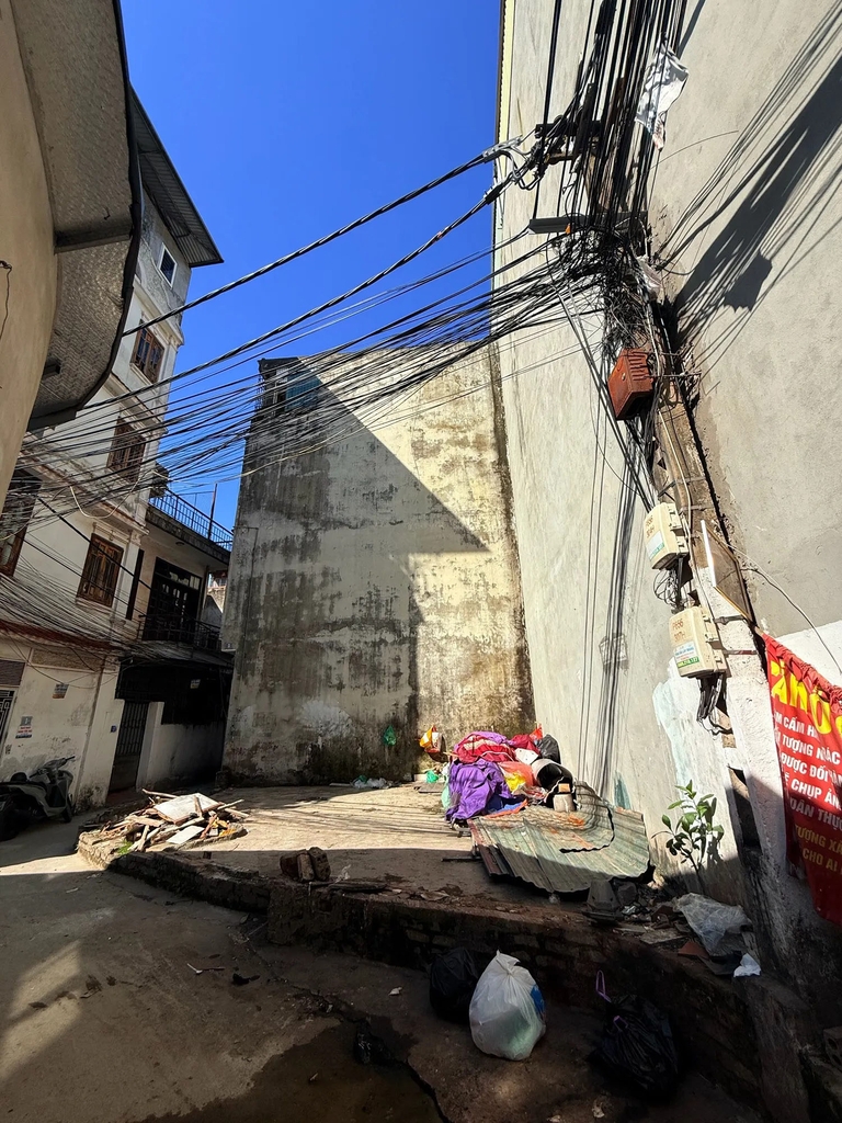 【PHÁT HIỆN ĐẤT LÔ GÓC 2 MẶT TIỀN GIÁ SỐC】Lô Đất 50m² Vĩnh Hưng - Vị Trí Lô Góc Độc Đắc - 2 Mặt Tiền Thoáng - Cách Phố 150m - Cơ Hội Đầu Tư Sinh Lời Cao - Giá Chỉ 2.3 Tỷ