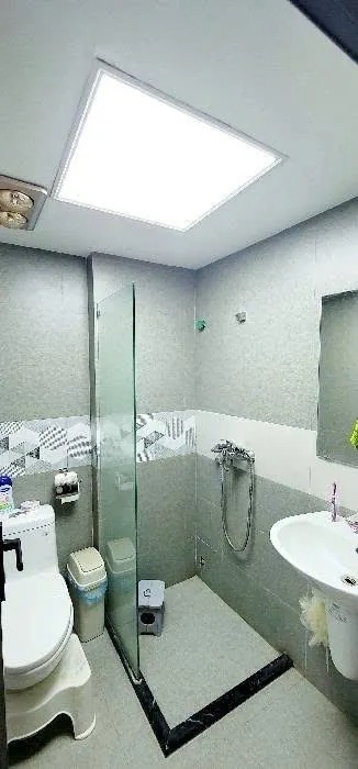 Bán Nhà Mặt Phố Ái Mộ 58m² - 3PN, 3WC - Giá 22.8 Tỷ - Vị Trí Vip Hiếm Có - Ô Tô 3 Làn - Đón Đầu Cầu Trần Hưng Đạo