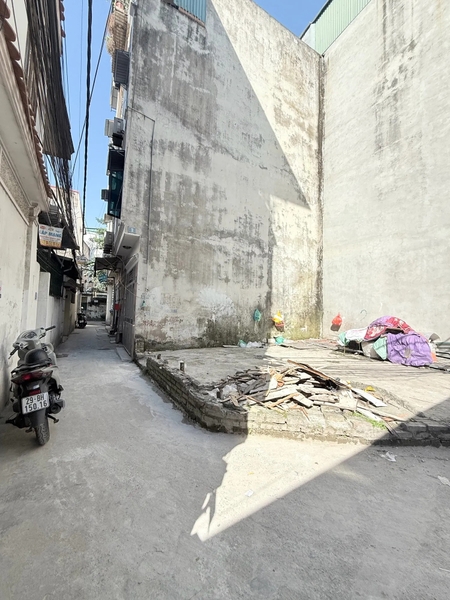 【PHÁT HIỆN ĐẤT LÔ GÓC 2 MẶT TIỀN GIÁ SỐC】Lô Đất 50m² Vĩnh Hưng - Vị Trí Lô Góc Độc Đắc - 2 Mặt Tiền Thoáng - Cách Phố 150m - Cơ Hội Đầu Tư Sinh Lời Cao - Giá Chỉ 2.3 Tỷ