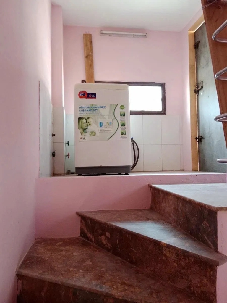 Bán Nhà 5 Tầng Mặt Ngõ Mai Hương - 6.9 Tỷ - 50m Ra Phố - Gần ĐH Bách Khoa