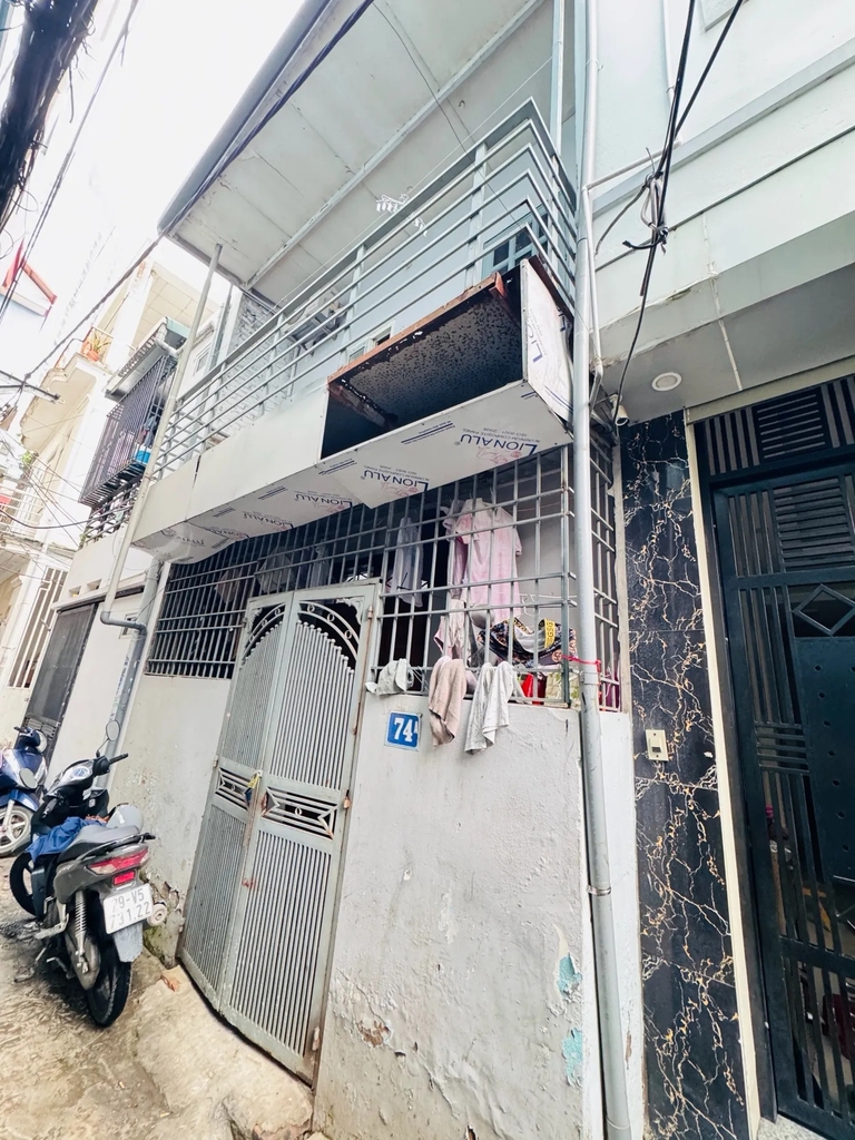 【BÁN ĐẤT TẶNG NHÀ - VỊ TRÍ SIÊU ĐẸP LÊ TRỌNG TẤN】Lô Đất 40m² - Ngõ Thông Gần Phố - Mặt Tiền 4m - Sổ Đỏ Vuông Đẹp - Giá Đầu Tư Chỉ 7.65 Tỷ - Giao Dịch Minh Bạch