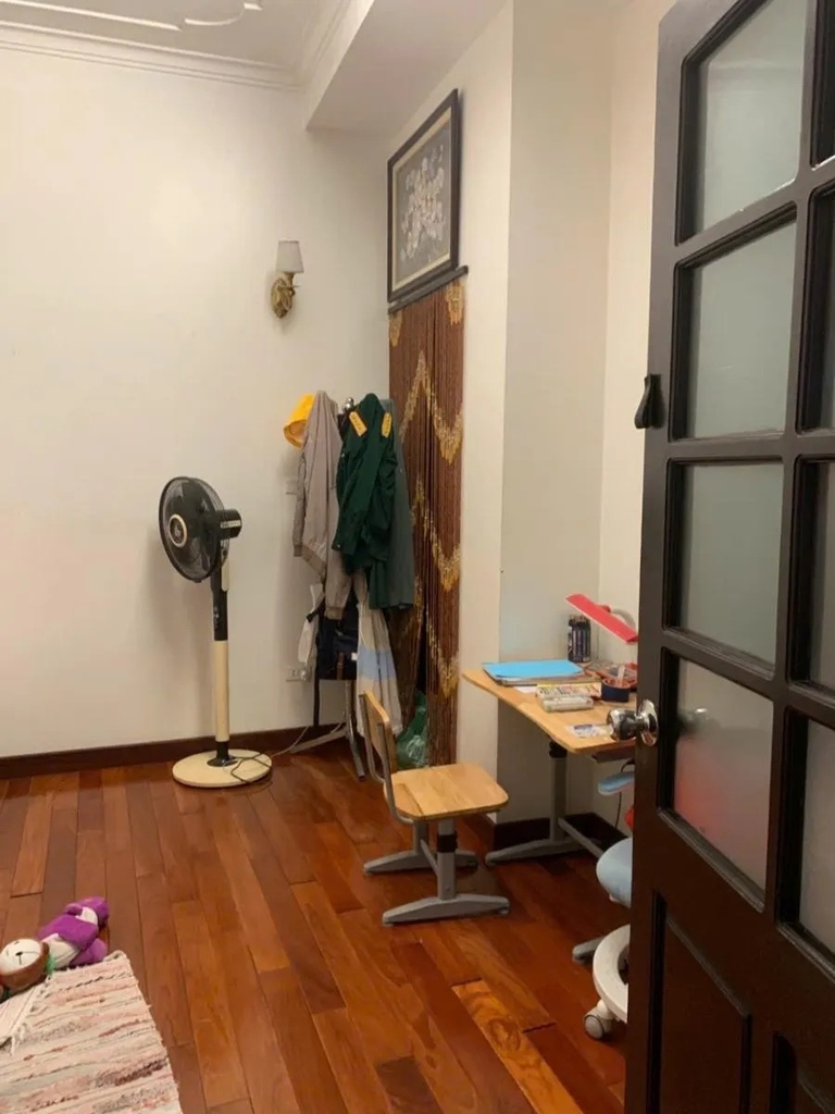 【BIỆT THỰ PHỐ LÔ GÓC - VỊ TRÍ VÀNG BA ĐÌNH】Nhà 4 Tầng 65m² Hoàng Hoa Thám - Ngõ Thông 30m Ra Phố - Gần Công Viên 7.2ha Vĩnh Phúc - Lô Góc Thoáng - Sân Xe Riêng - Thiết Kế Đẹp - Giá 17.8 Tỷ