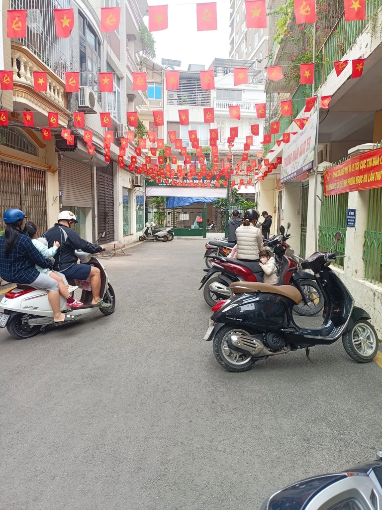 Bán Đất Nền Phân Lô 45m² - Ngõ 376 Đường Bưởi, Ba Đình - Ngõ Thẳng - Ô Tô Cách 15m - Pháp Lý Sạch Đẹp - Giá 11.5 T