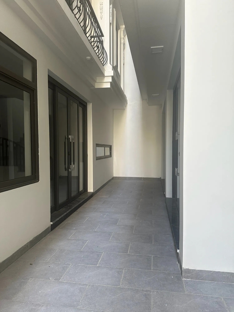 【NHÀ MỚI 5 TẦNG - THIẾT KẾ TỐI ƯU】 Xuân Đỗ, Long Biên - 35.8m² - 4 Phòng Ngủ Riêng Biệt - Giá 6.89 Tỷ