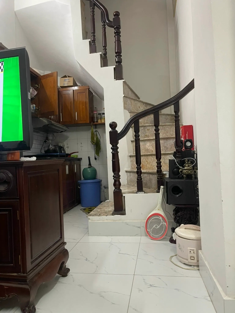 Bán Nhà 6 Tầng Ngõ Thành Công - 24m² - 4 Phòng Ngủ Khép Kín - Cách Mặt Phố 20m - Ngõ Rộng Thoáng - Giá 6.2 Tỷ