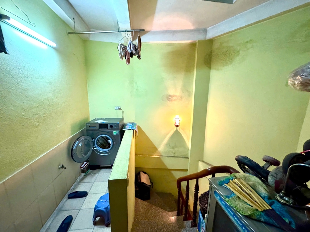 Bán Nhà 5 Tầng Ngõ Bạch Mai - 28m² - 3 Phòng Ngủ Khép Kín - Ngõ Thông Tứ Tung - Nhà Chắc Chắn, Mới Đẹp - Giá 7.05 Tỷ