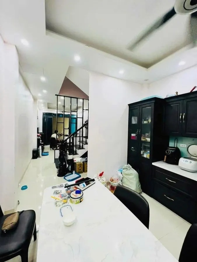 【NHÀ PHỐ 4 TẦNG 4 PHÒNG NGỦ】Lạc Long Quân, Cầu Giấy - 42*50m² - 2 Mặt Thoáng - Giá 11.5 Tỷ