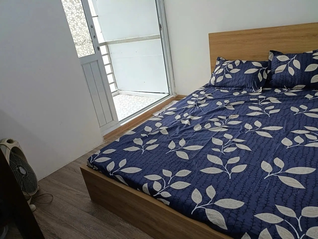 Bán Nhà 4 Tầng Ngõ Trại Cá - 15m² - Ngõ Thông, Xe Đỗ Cửa - 100m Ra Phố Trương Định - Giá 2.35 Tỷ