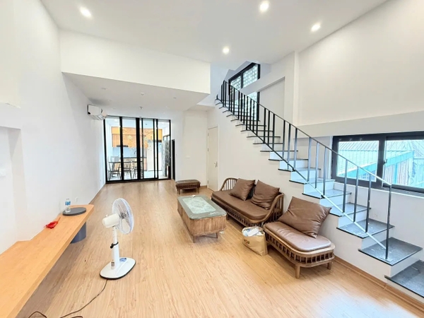 Bán Tòa Nhà 7 Tầng Thang Máy - Đội Cấn - 14  Phòng Cho Thuê - Dòng Tiền Ổn Định - Vị Trí Cách Mặt Phố 10m - Giá 20.5 Tỷ