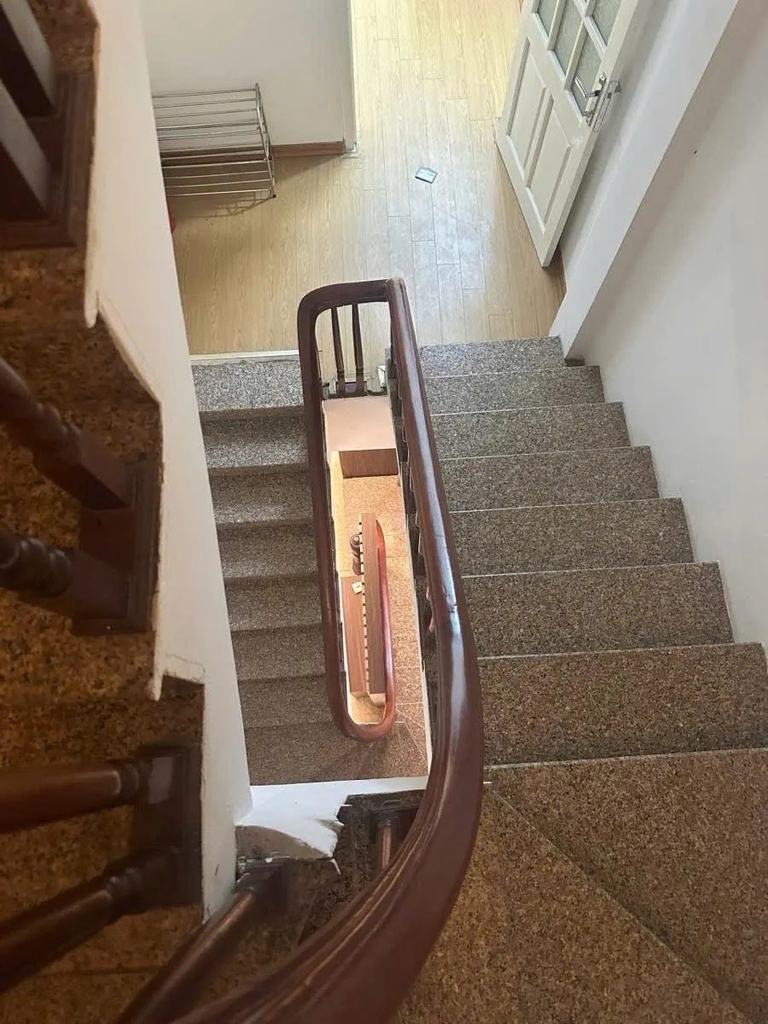 Bán Nhà 5 Tầng Giáp Nhất - Ô Tô 7 Chỗ Đỗ Cửa - 2 Thoáng Vĩnh Viễn - Đang Cho Thuê 13Tr*Tháng - 16 Tỷ