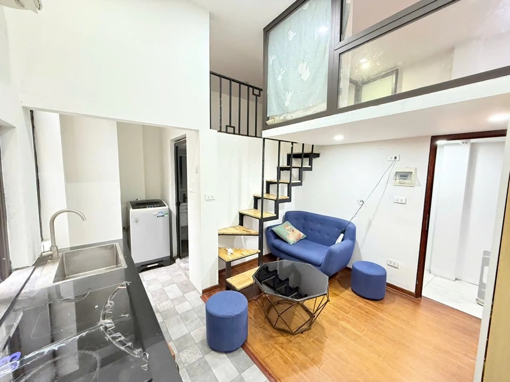 Bán Tòa Nhà 7 Tầng Thang Máy - Đội Cấn - 14  Phòng Cho Thuê - Dòng Tiền Ổn Định - Vị Trí Cách Mặt Phố 10m - Giá 20.5 Tỷ