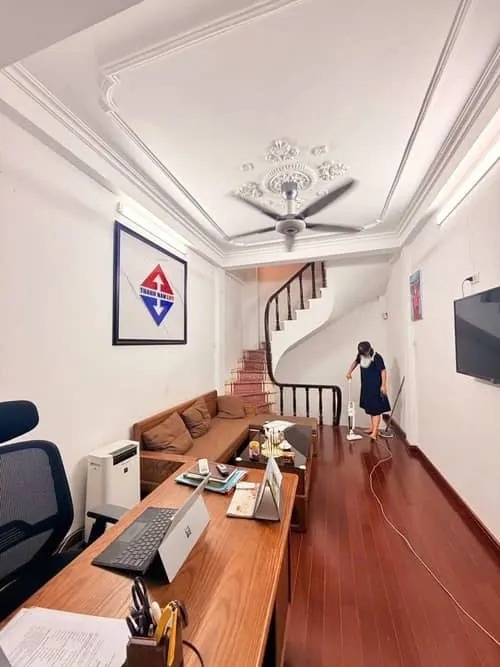 【CĂN HỘ TẬP THỂ TẦNG 2 - NGUYỄN QUÝ ĐỨC】- 33*55m² - CĂN GÓC 2 MẶT THOÁNG - VIEW PHỐ - 4.6 TỶ