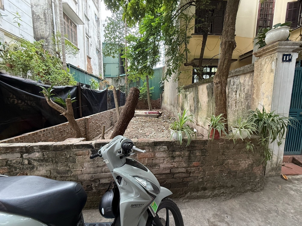 LÔ ĐẤT VÀNG ĐỐI DIỆN LĂNG BÁC - NGÕ NGỌC HÀ BA ĐÌNH - 70m² - THẾ ĐẤT VUÔNG NỞ HẬU - 13.9 TỶ