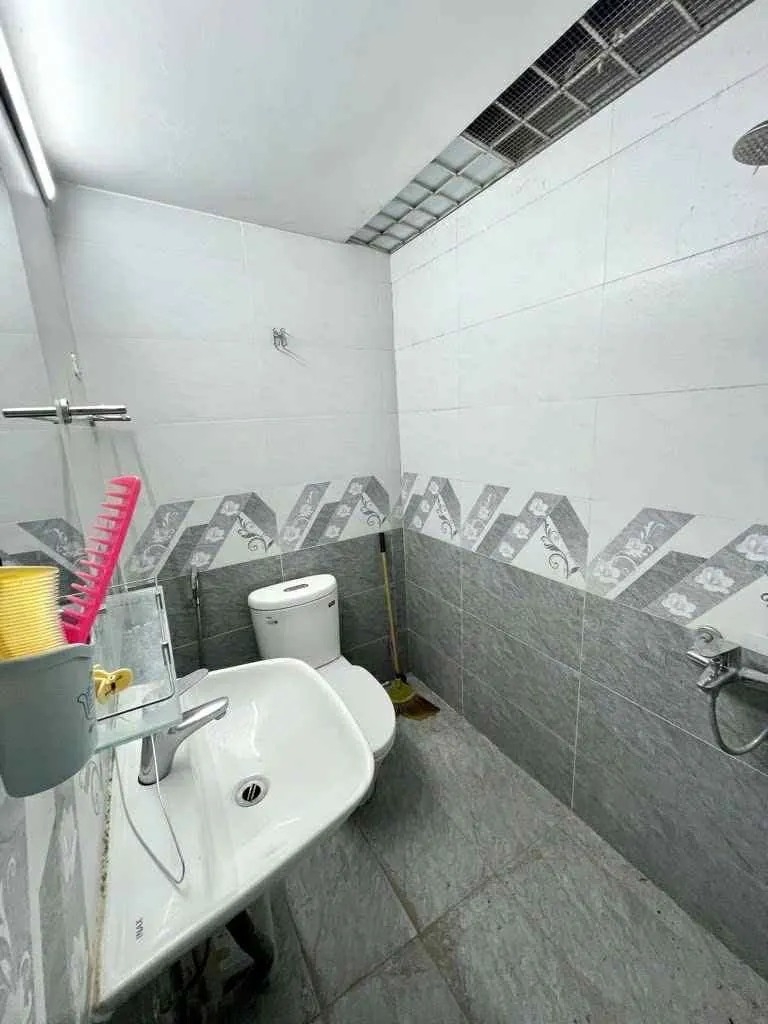 【NHÀ 3 TẦNG MẶT NGÕ - 50M RA PHỐ NGUYỄN LƯƠNG BẰNG】- 9.5 TỶ