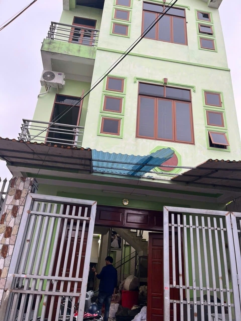 BÁN ĐẤT TẶNG NHÀ 3 TẦNG VÂN NỘI - 93.8M2 THỔ CƯ - NGÕ Ô TÔ 7 CHỖ - 9.5 TỶ