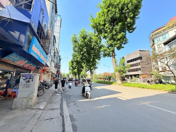 【MẶT PHỐ KINH DOANH KIM MÃ BA ĐÌNH】- MT 5.8M - 17*22 - CÓ DÒNG TIỀN 20 TRIỆU*TH - 19.5 TỶ