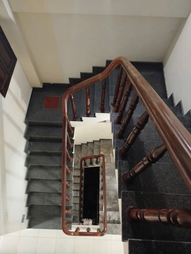 【NHÀ 4 TẦNG MẶT NGÕ KD - Ô CÁCH, LONG BIÊN】- 48m² - 5PN - Giá 12.5 Tỷ