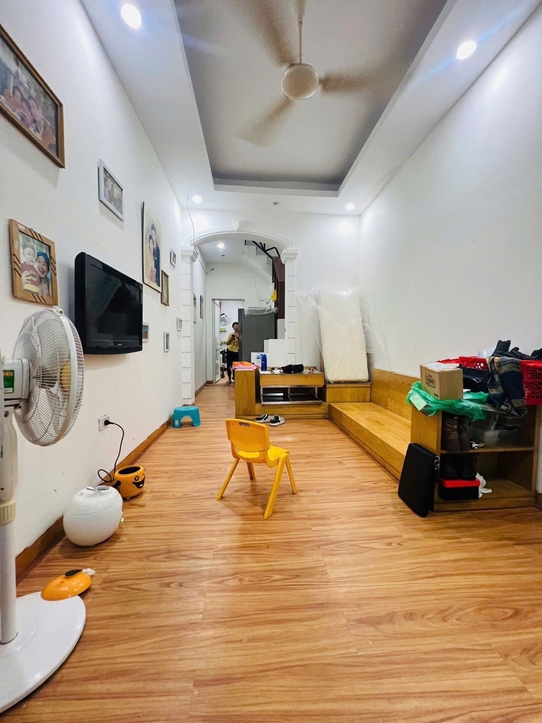 【NHÀ NGÕ 576 HOÀNG HOA THÁM BA ĐÌNH】- 47m² - 4 TẦNG - MỖI TẦNG 2 PHÒNG - 8.86 TỶ