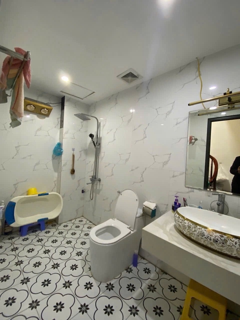 NHÀ ĐẸP 5 TẦNG - KHU PHÂN LÔ HÀNG KHÔNG -NGUYỄN SƠN, LONG BIÊN - 32M² - 9.1 TỶ