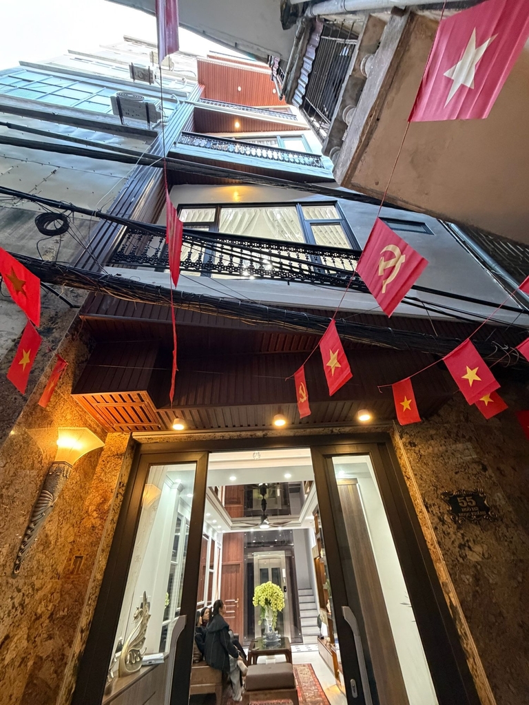 【SIÊU PHẨM 7 TẦNG THANG MÁY NGỌC KHÁNH】- 52m² - Nội Thất 5 Sao - Mặt Ngõ KD - 18 Tỷ