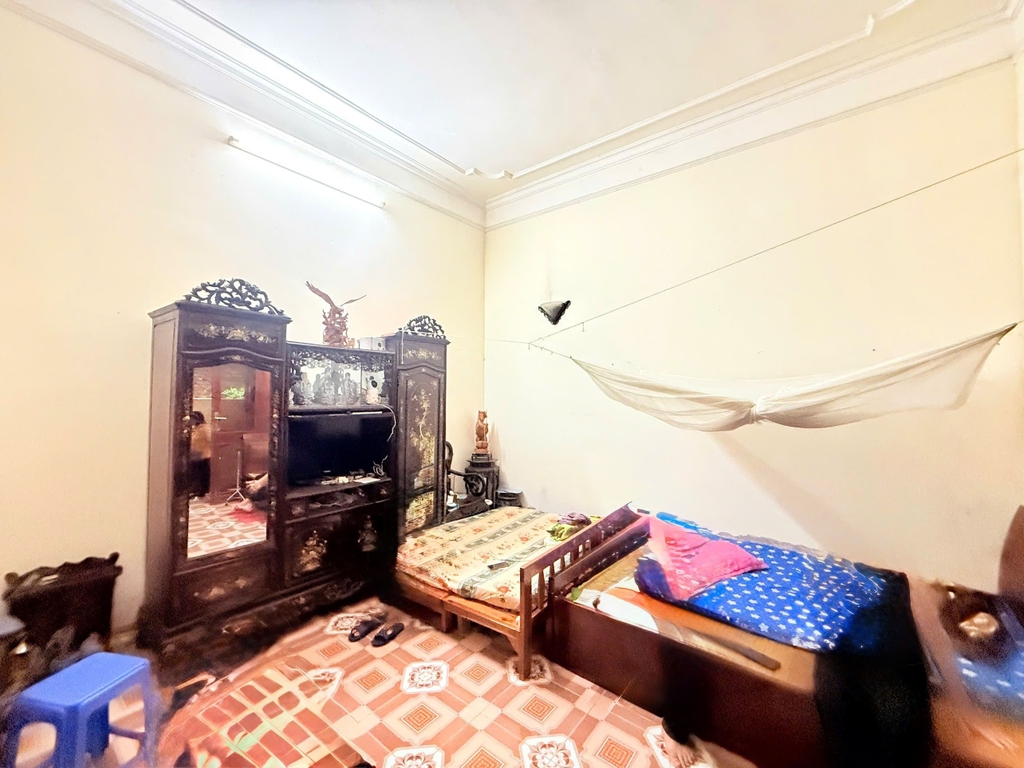 NHÀ 3 TẦNG DÂN XÂY VỮNG CHÃI - NGÕ 285 ĐỘI CẤN BA ĐÌNH - 52M² - 8 TỶ