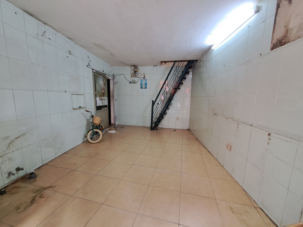 BÁN NHÀ MẶT PHỐ NGUYỄN TRUNG TRỰC - BA ĐÌNH: VỊ TRÍ "VÀNG" LÕI DI SẢN - MẶT TIỀN RỘNG - KINH DOANH ĐỈNH CAO