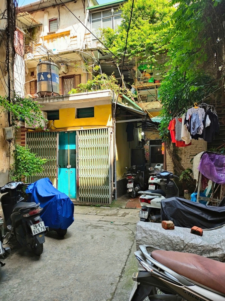 CĂN HỘ TẦNG 1 BIỆT THỰ CŨ - NGÕ YÊN NINH BA ĐÌNH - 15*60m² - Ô TÔ ĐỖ CỬA - 5.6 TỶ