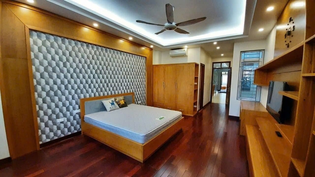 【MẶT PHỐ KINH DOANH HOÀNG HOA THÁM BA ĐÌNH】- 109m² - 5 TẦNG   2 HẦM - DÒNG TIỀN 70 TRIỆU*TH - 47.5 TỶ