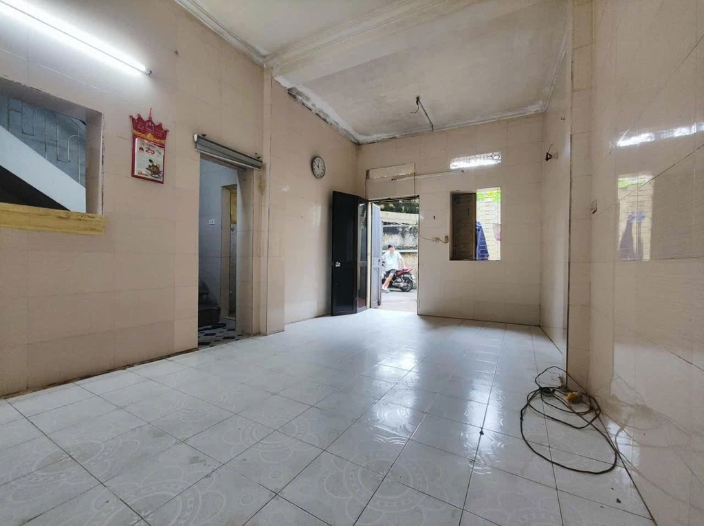 NHÀ CẤP 4 2 TẦNG ĐANG CHO THUÊ - NGÕ THÔNG 285 ĐỘI CẤN BA ĐÌNH - 35M² - TIỀM NĂNG XÂY MỚI - 3.45 TỶ