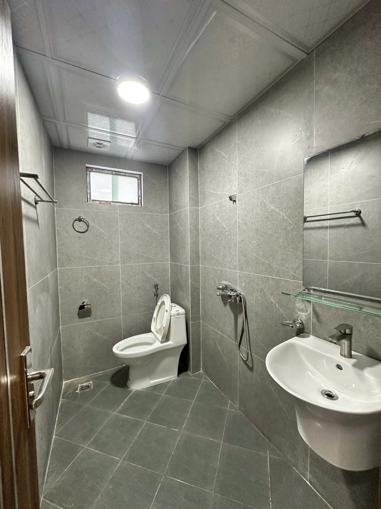 【NHÀ MỚI 5 TẦNG - XUÂN ĐỖ, LONG BIÊN】- Xuân Đỗ, Long Biên - 30m² - 5 Tầng - 10m Ra Ô Tô Tránh - Giá 6.58 Tỷ