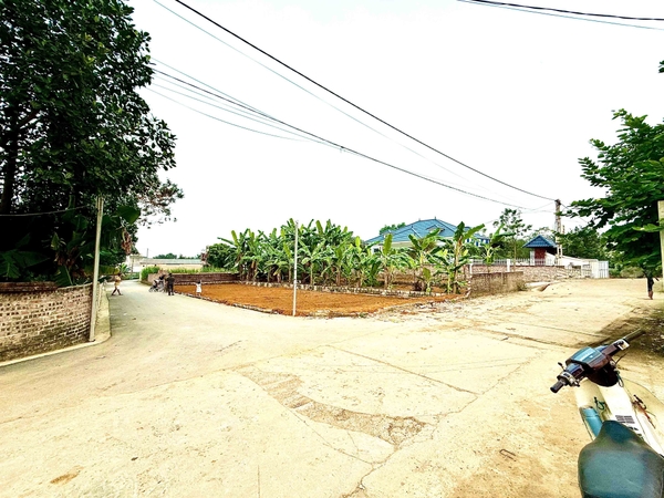 LÔ GÓC PHÂN LÔ NGÃ TƯ - ĐƯỜNG MỞ RỘNG - PHÚ CÁT, QUỐC OAI - 240M² - MT 36M "KHỦNG" - 9.8 TỶ