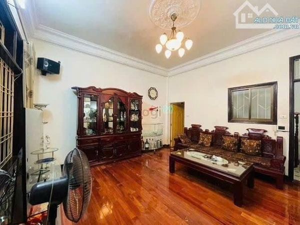 PHÂN LÔ XƯỞNG PHIM - NGÕ HOÀNG HOA THÁM BA ĐÌNH - 41*45m² - 6 TẦNG - Ô TÔ ĐỖ CỬA - 14.7 TỶ