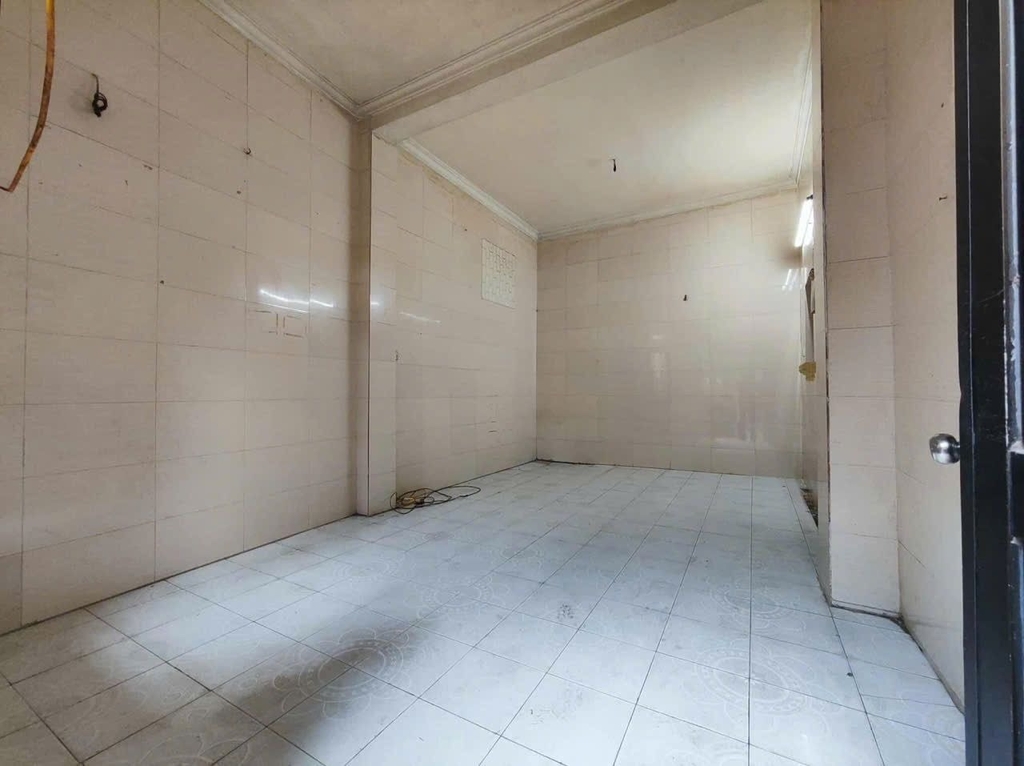 NHÀ CẤP 4 2 TẦNG ĐANG CHO THUÊ - NGÕ THÔNG 285 ĐỘI CẤN BA ĐÌNH - 35M² - TIỀM NĂNG XÂY MỚI - 3.45 TỶ