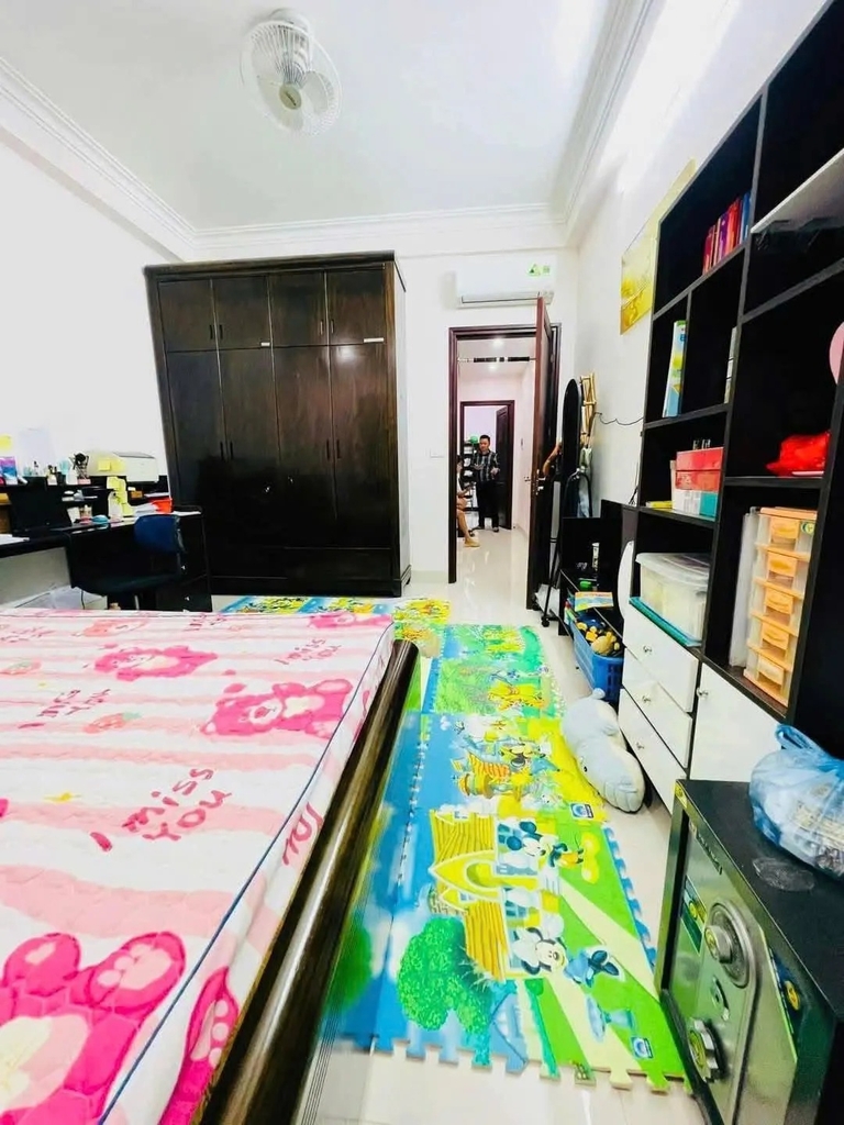 【NHÀ PHỐ 4 TẦNG 4 PHÒNG NGỦ】Lạc Long Quân, Cầu Giấy - 42*50m² - 2 Mặt Thoáng - Giá 11.5 Tỷ