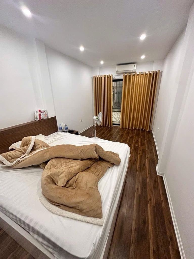 NHÀ MỚI FULL NỘI THẤT - NGÕ NGỌC HÀ BA ĐÌNH - 33m² - 5 TẦNG - CÁCH HỒ 10M - 7.6 TỶ