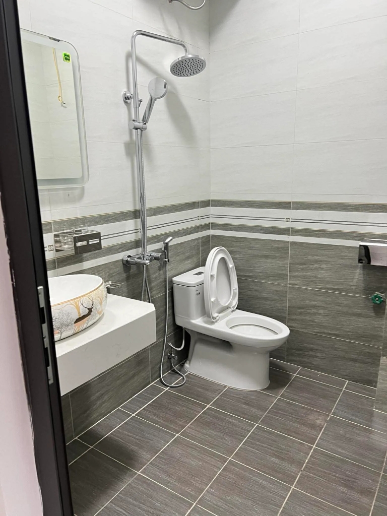 【NHÀ MỚI 4 TẦNG - TỨ LIÊN, TÂY HỒ】- 45*61m² - 5 PN - Sân Chung Rộng - Cầu Tứ Liên Sắp Thông - Giá 11.2 Tỷ