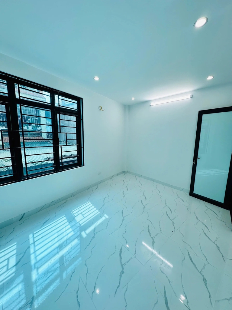 【NHÀ 5 TẦNG - DO NHÀ】- 38m² - Ô TÔ ĐỖ CỬA - CÁCH KĐT 30M - 6.5 TỶ