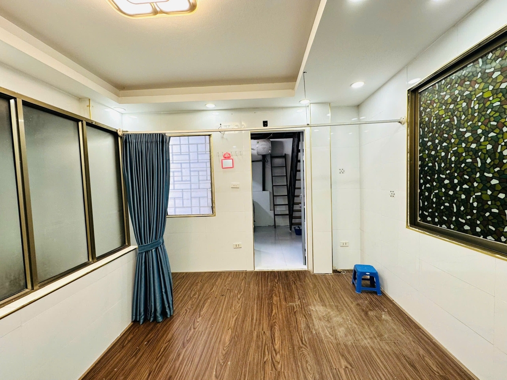 NHÀ LÔ GÓC MẶT NGÕ - ĐỘI CẤN BA ĐÌNH - 18m² - 4 TẦNG - 2 MẶT THOÁNG - SỔ RIÊNG - 6.6 TỶ