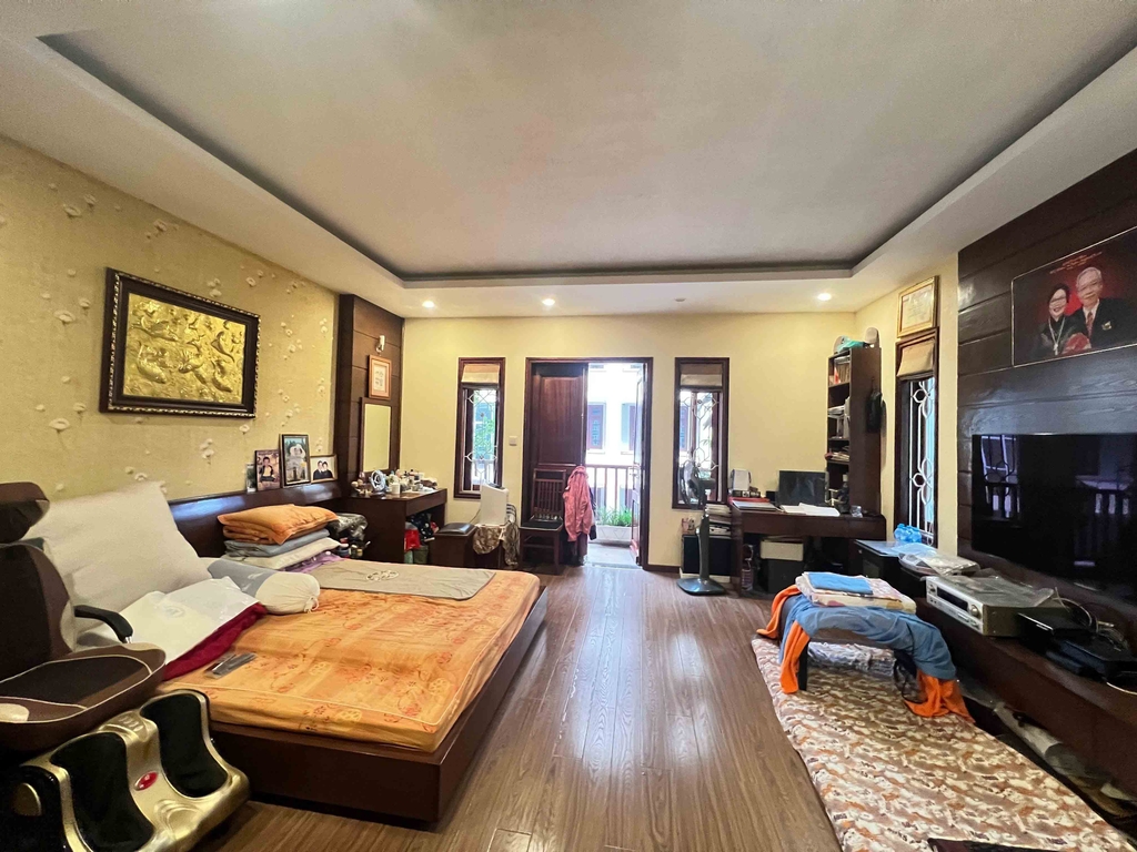 SIÊU PHẨM LÔ GÓC 3 MẶT THOÁNG - NGÕ NGỌC KHÁNH BA ĐÌNH - 83*99m² - 5 TẦNG - Ô TÔ TRÁNH - 33.8 TỶ