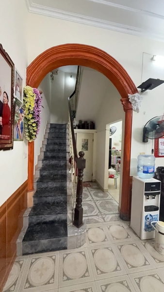 【BIỆT THỰ KINH DOANH 3 TẦNG】 Dương Văn Bé, Hai Bà Trưng - 70m² - Mặt Tiền 2.83m - Giá 12.7 Tỷ