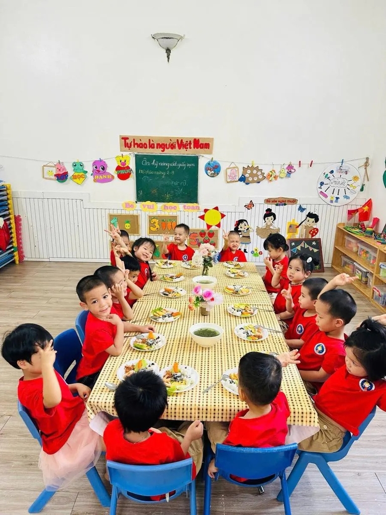 【NHÀ LÔ GÓC 5 TẦNG - QUAN NHÂN, THANH XUÂN】- 62*80m² - CHO THUÊ 40 TRIỆU - 32.5 TỶ