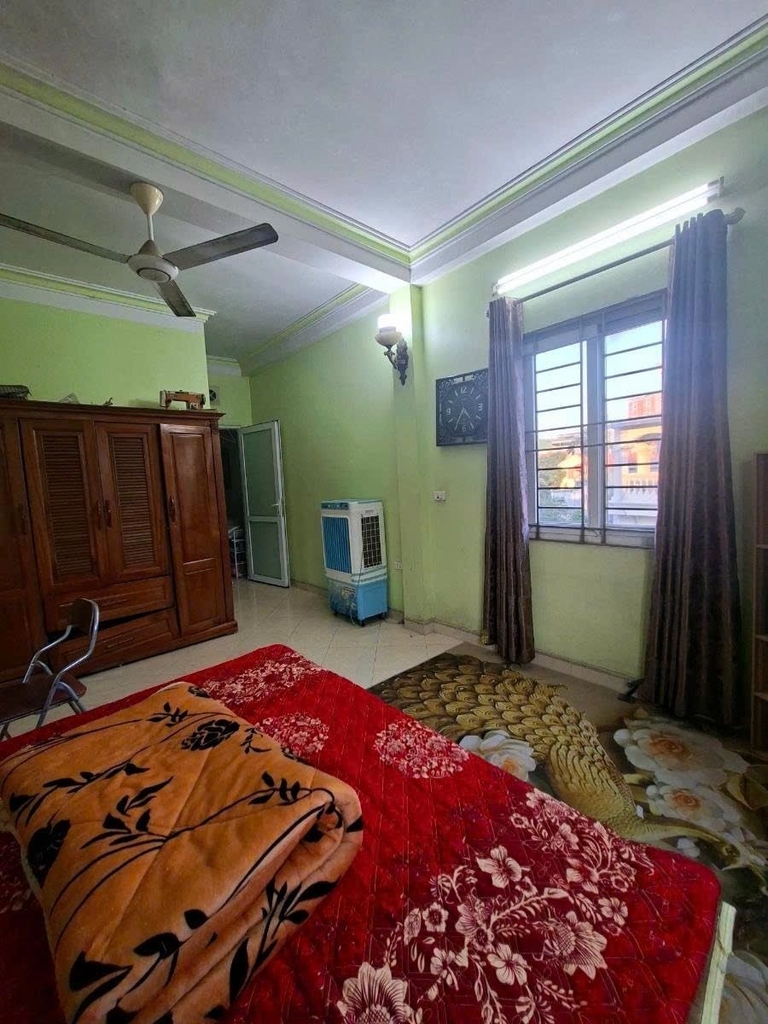 NHÀ 4 TẦNG CUỐI NGÕ 2 MẶT THOÁNG - KHU VỰC BÁT KHỐI*PHỐ TRẠM, QUẬN LONG BIÊN - 37M² - 8.5 TỶ