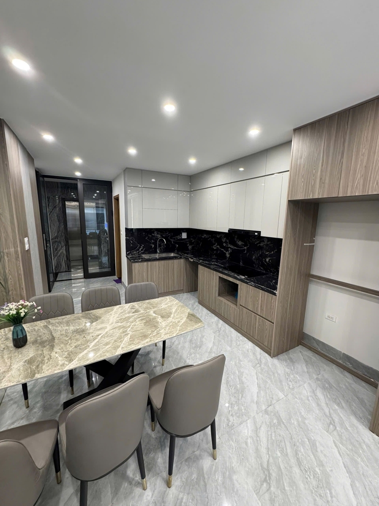 NHÀ 6 TẦNG THANG MÁY, GARA Ô TÔ - KHU VIP BỒ ĐỀ, LONG BIÊN - 59M² - 18.2 TỶ