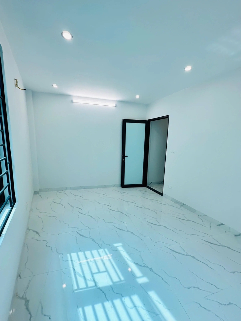 【NHÀ 5 TẦNG - DO NHÀ】- 38m² - Ô TÔ ĐỖ CỬA - CÁCH KĐT 30M - 6.5 TỶ