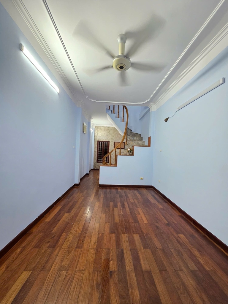 【NHÀ PHÂN LÔ ĐỘI CẤN】- 27m² 5 Tầng - Đang Cho Thuê 13Tr*Tháng - Ô tô Đỗ Cửa - 12.5 Tỷ