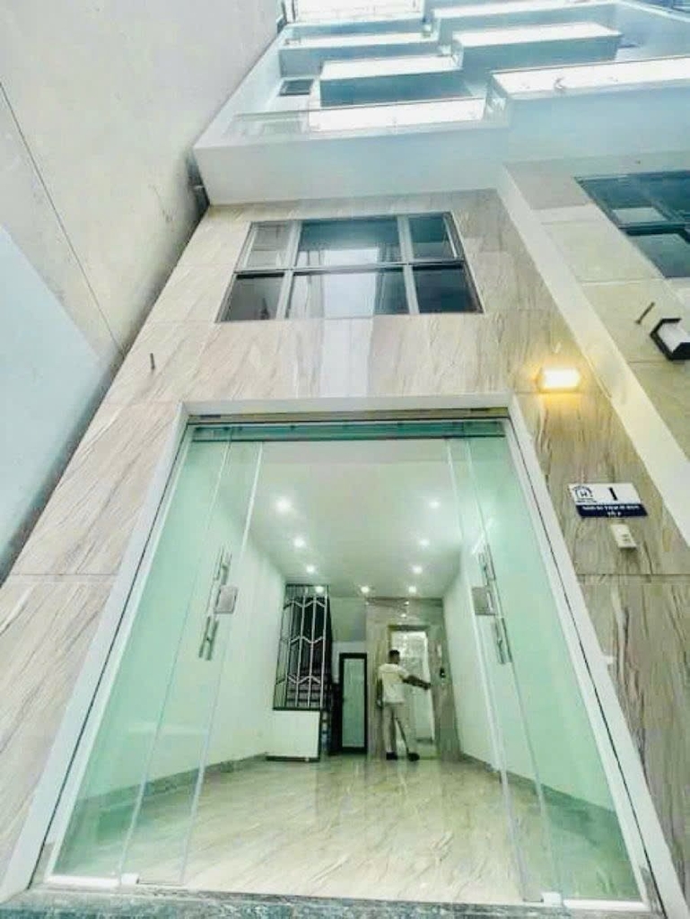 BÁN NHÀ MỚI 5 TẦNG - NGÕ Ô TÔ ĐỖ CỬA - THẠCH BÀN, LONG BIÊN - CÁCH PHỐ 10M - GIÁ 9.9 TỶ