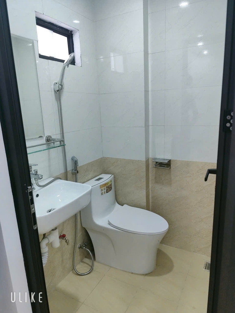 Bán nhà 40m² mặt tiền 3.3m, có thang máy, ô tô vào nhà, gần Vinhomes Đan Phượng