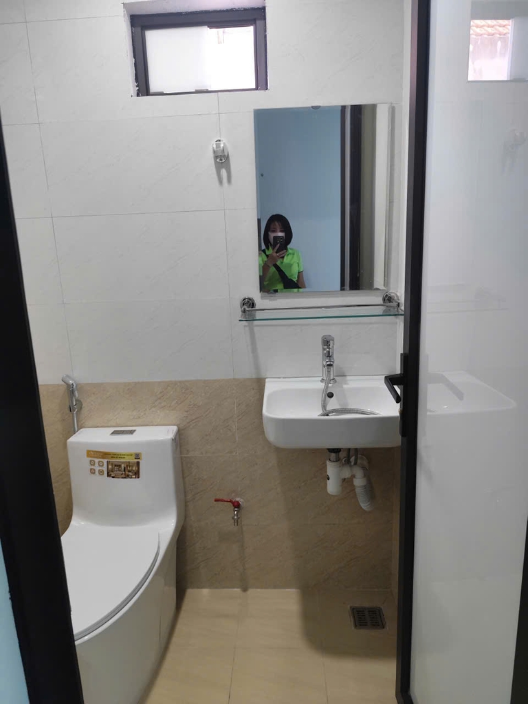 Bán nhà 40m² mặt tiền 3.3m, có thang máy, ô tô vào nhà, gần Vinhomes Đan Phượng