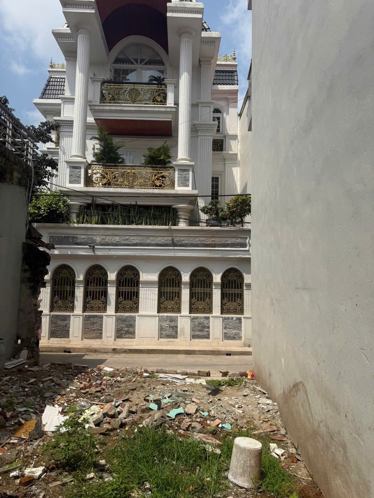 Đất đẹp 41,9m² tại Đan Phượng, ô tô đỗ tại đất, chính chủ 3,35 tỷ