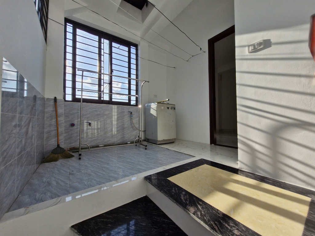 Chính chủ bán nhà 4 tầng Di Trạch, đầy đủ nội thất, chỉ 4,8 tỷ có thương lượng